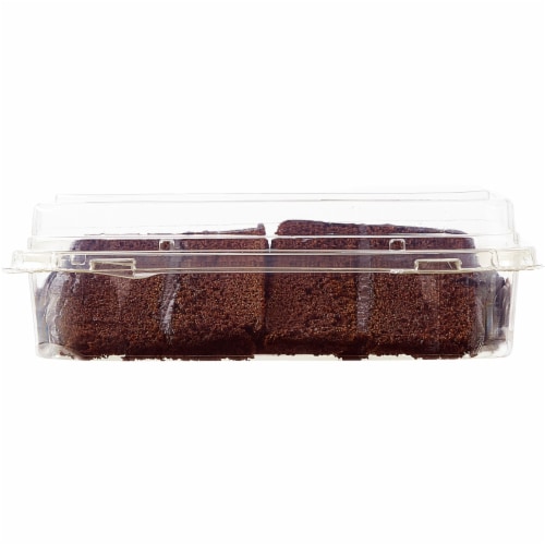 Bakery Fresh Goodness Fudge Iced Chocolate Cake Slices Perspective: bottom