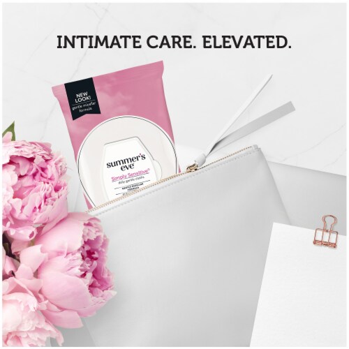 Summer's Eve Simply Sensitive Feminine Wipe Perspective: bottom