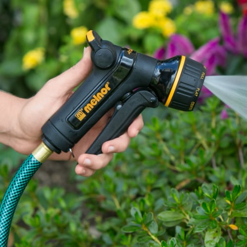 Melnor XT+ Metal 8-Pattern Nozzle Perspective: bottom