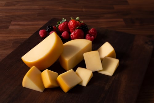 Boar’s Head Smoked Gouda Cheese Perspective: bottom