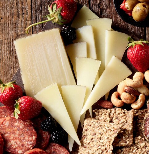 Boar's Head Manchego Cheese Perspective: bottom
