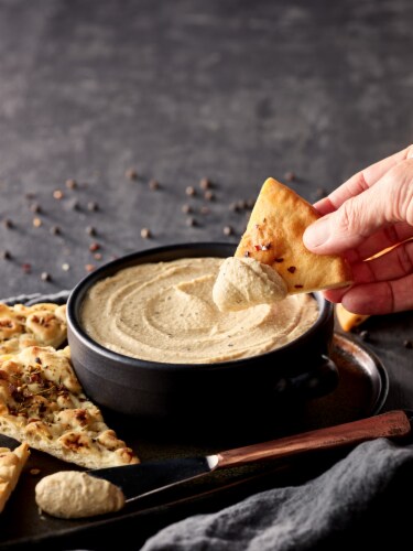 Boar's Head PepperHouse Smoked Hummus 10 oz Perspective: bottom