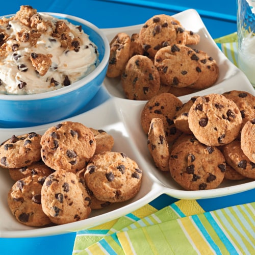CHIPS AHOY! Mini Original Chocolate Chip Cookies Perspective: bottom