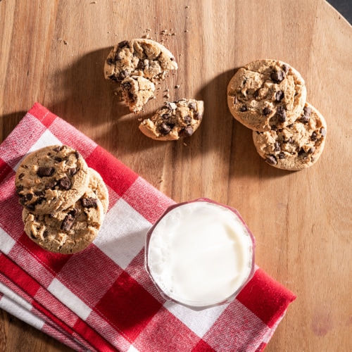 CHIPS AHOY! Chunky Chocolate Chip Cookies Family Size Perspective: bottom