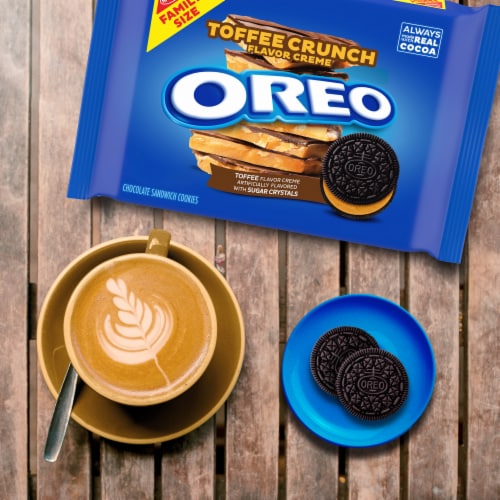 OREO Toffee Crunch Creme With Sugar Crystals Chocolate Sandwich Cookies Family Size Perspective: bottom