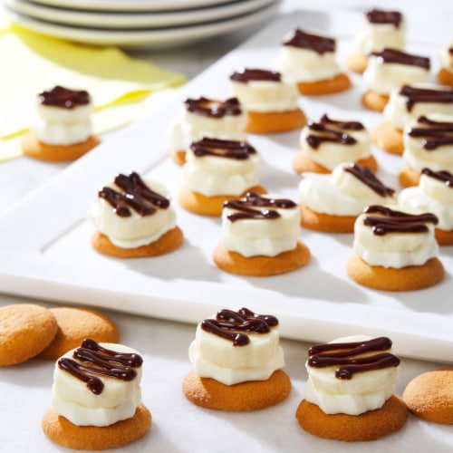 Nilla Wafers Cookies Family Size Perspective: bottom