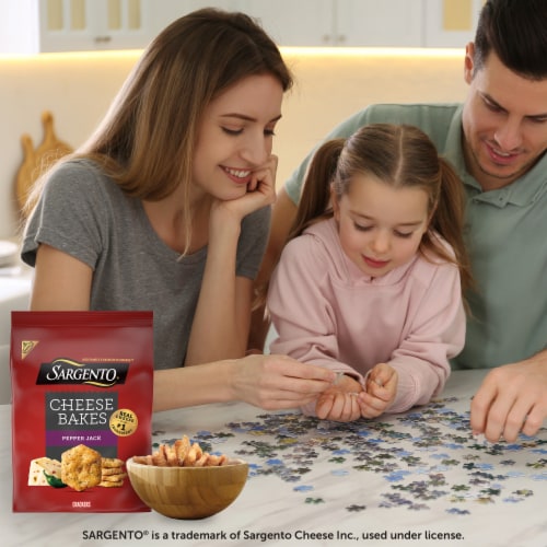Sargento® Cheese Bakes Pepper Jack Crackers Perspective: bottom