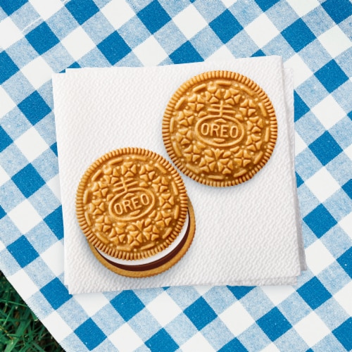 OREO S'mOREO Sandwich Cookies Perspective: bottom