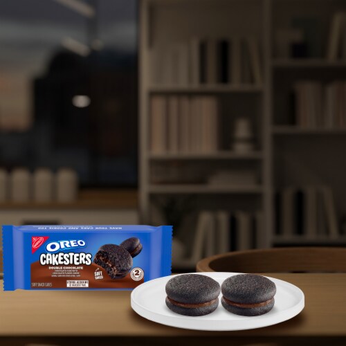 OREO Cakesters Double Chocolate Soft Snack Cakes Perspective: bottom