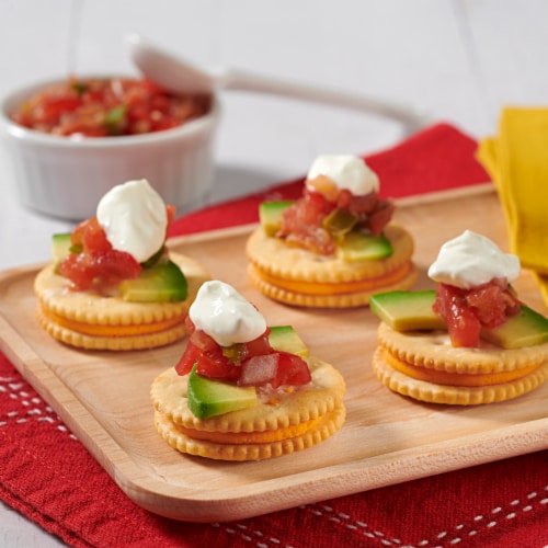 Ritz Cheese Sandwich Crackers Perspective: bottom
