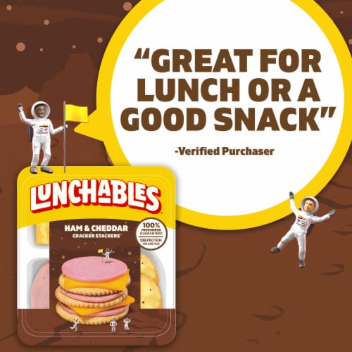 Lunchables Ham & Cheddar Cheese with Crackers Snack Kit Perspective: bottom