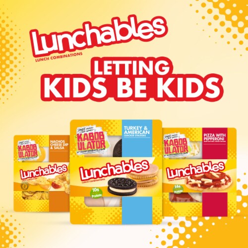 Lunchables Turkey & American Cheese Cracker Stackers Snack Kit with Chocolate Sandwich Cookies Perspective: bottom