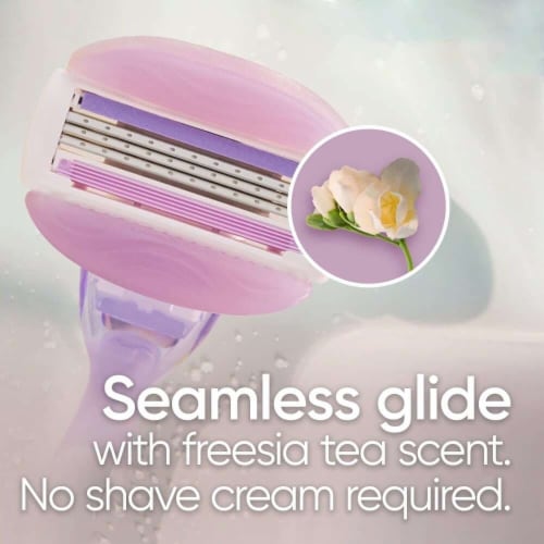 Gillette Venus ComfortGlide Freesia Women's Razor Blade Refills Cartridges Perspective: bottom