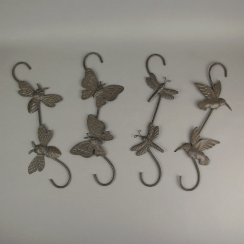 Set of 4 Rustic Metal Hook Plant Hangers Hummingbird, Bee, Butterfly, Dragonfly Perspective: bottom