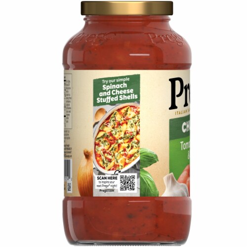 Prego Chunky Tomato with Garlic and Onion Pasta Sauce Perspective: bottom