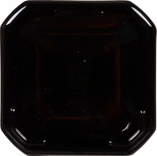 Aura Cacia Tea Tree Essential Oil Perspective: bottom