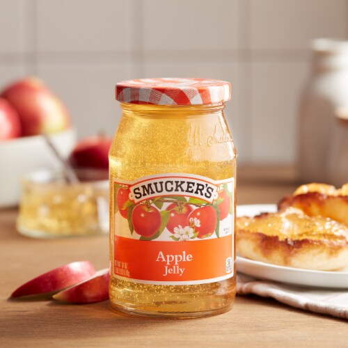 Smucker's Apple Jelly Perspective: bottom