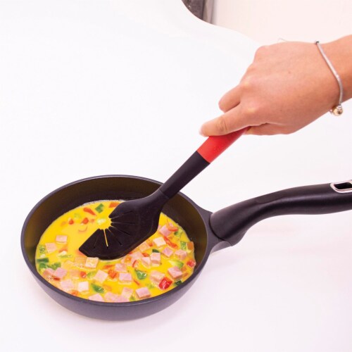 Starfrit 092959-006-0000 Silicone Spatula with Whisk Cleaner Perspective: bottom