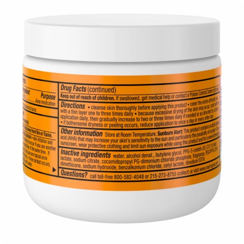 Neutrogena Rapid Clear Maximum Strength Acne Face Pads with 2% Salicylic Acid Acne Medication Perspective: bottom