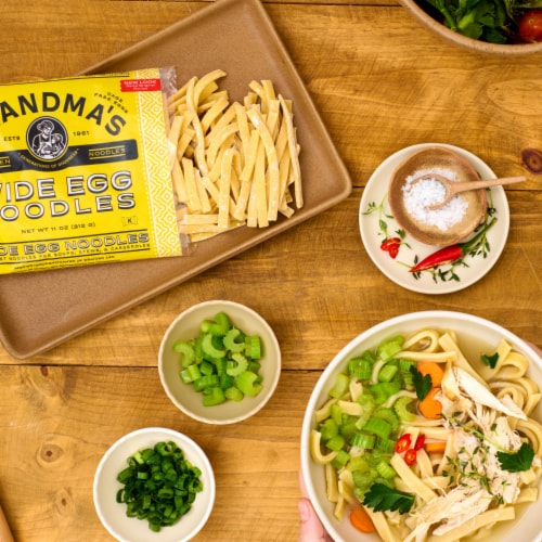 Grandma's Frozen Wide Egg Noodles Perspective: bottom