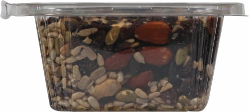 Harris Teeter Farmers Market™ Snack Trail Mix Perspective: bottom