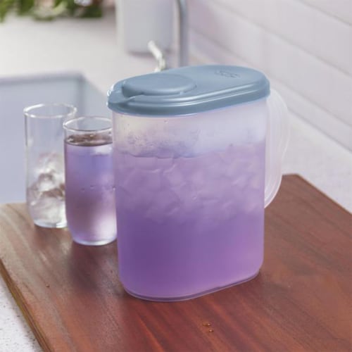 Sterilite UltraSeal 1 Gal. Pitcher 04900006 Perspective: bottom