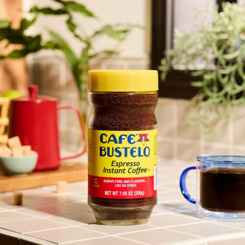 Café Bustelo, Espresso Style, Dark Roast Instant Coffee Perspective: bottom