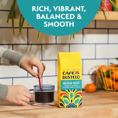 Café Bustelo Medium Roast Ground Coffee Perspective: bottom