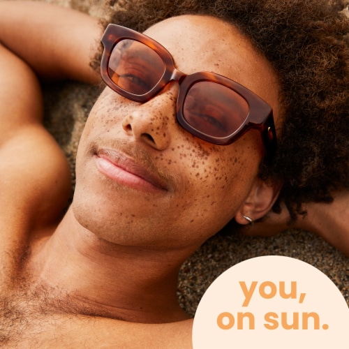 Hawaiian Tropic Dark Tanning Oil Iconic Tropical Scent With Coconut Oil Enhances Tan + Moisturizes Perspective: bottom