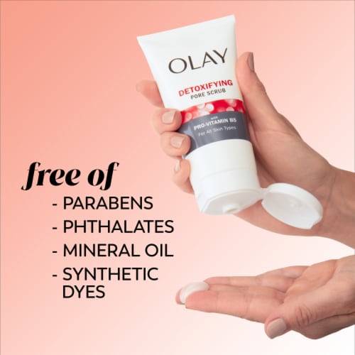 Olay Regenerist Detoxifying Pore Scrub Facial Cleanser and Face Wash Perspective: bottom