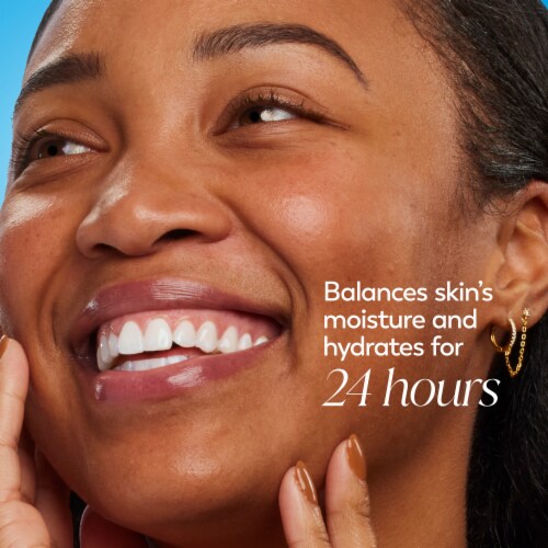 Olay Regenerist Gel Facial Cream with Hyaluronic Peptide 24 Perspective: bottom