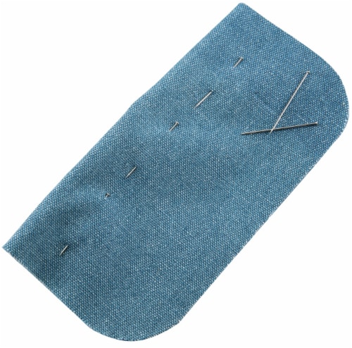 Singer Dressmaker Size 17 Pins Perspective: bottom