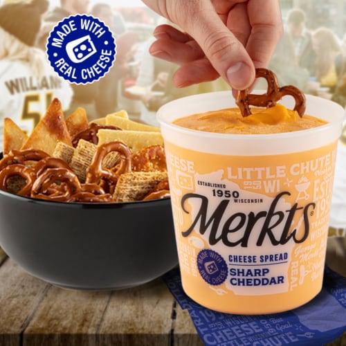 Merkts Sharp Cheddar Spreadable Cheese Cup Perspective: bottom