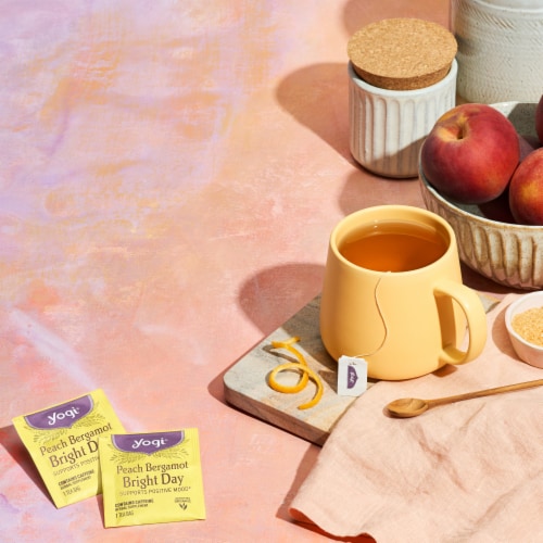 Yogi Bright Peach Positive Energy Organic Oolong Tea Bags Perspective: bottom