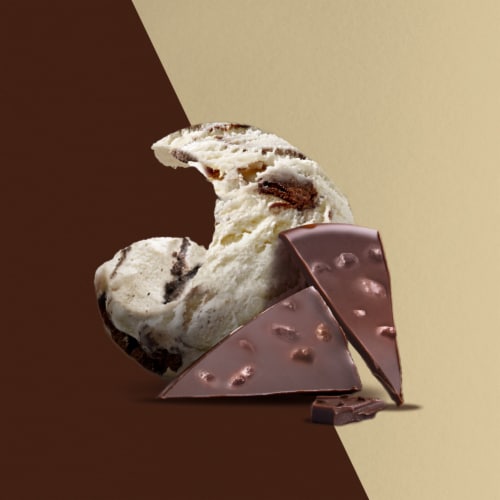 Magnum® Double Cookie Crumble Ice Cream Perspective: bottom