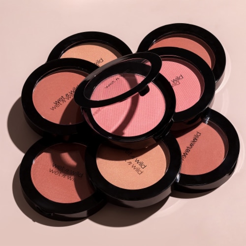 Wet n Wild Color Icon Blush - Pearlescent Pink Perspective: bottom