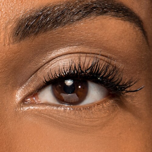 Max Volume Plus Waterproof Mascara -Amp'd Black Perspective: bottom