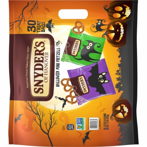 Snyder's of Hanover Mini Pretzels Halloween Trick-Or-Treat Snack Sack Perspective: bottom