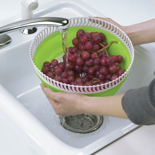 Collapsible Salad Spinner