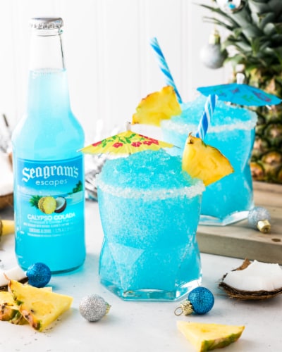 Seagram's Escapes Calypso Colada Flavored Hard Beverage Cooler Single Bottle Perspective: bottom