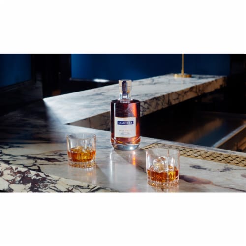 Martell Cognac Vsop Finished in Bourbon Casks Blue Swift Grape Brandy Perspective: bottom