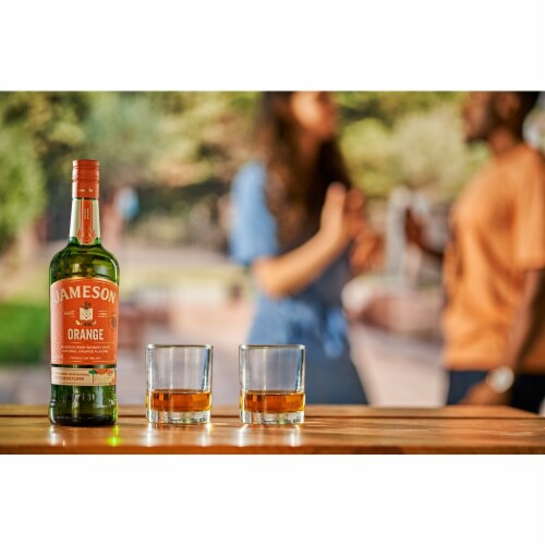 Jameson Orange Irish Whisky Perspective: bottom