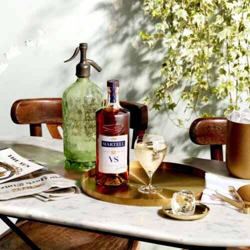 Martell VS Cognac Perspective: bottom