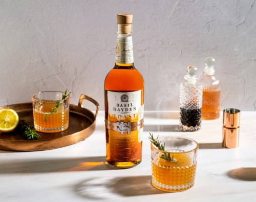 Basil Hayden Toast Kentucky Straight Bourbon Whiskey Perspective: bottom