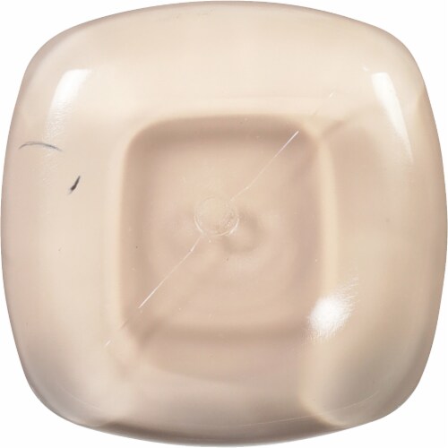 L.A. Colors Truly Matte Porcelain Foundation Perspective: bottom