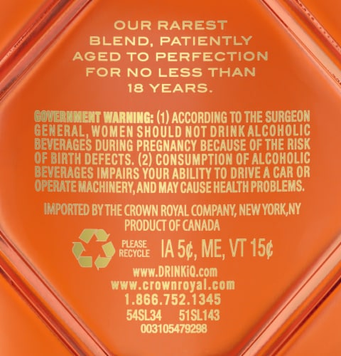 Crown Royal 18 Years Extra Rare Blended Canadian Whisky Perspective: bottom