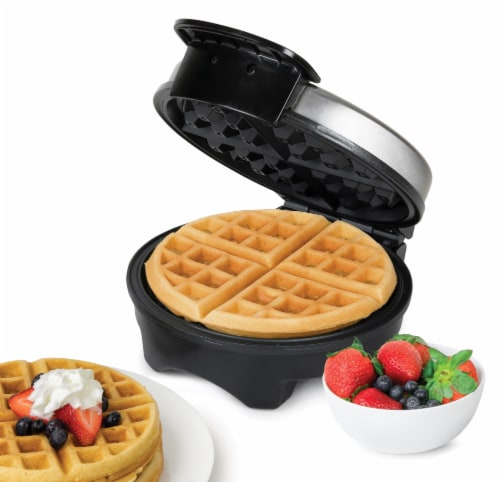 HomeCraft Round Belgian Waffle Maker Perspective: bottom