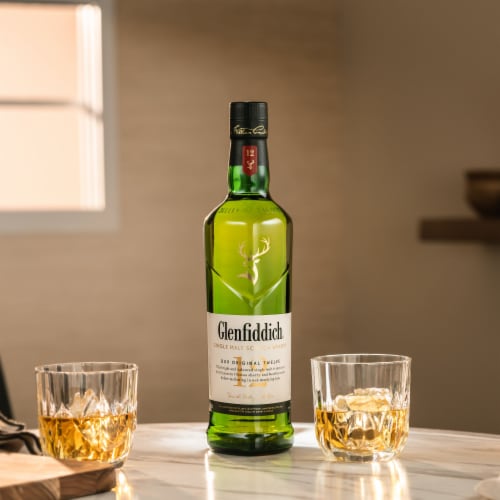 Glenfiddich 12 Year Old Single Malt Scotch Whisky Review