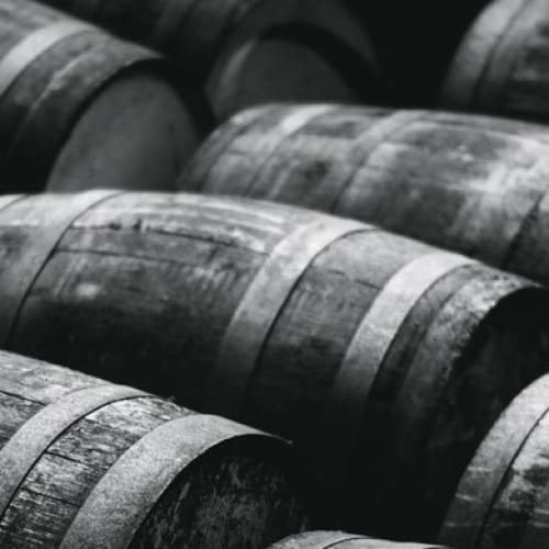 Clan MacGregor Blended Scotch Whisky Perspective: bottom