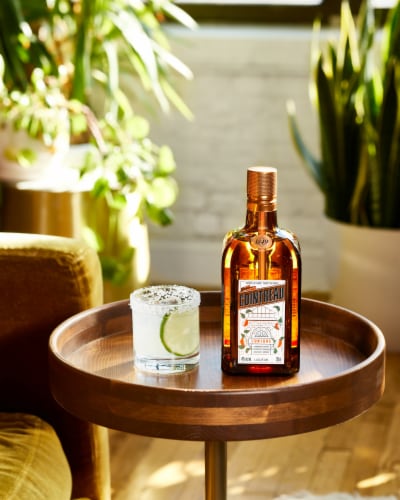 Cointreau Orange Liqueur Triple Sec Perspective: bottom